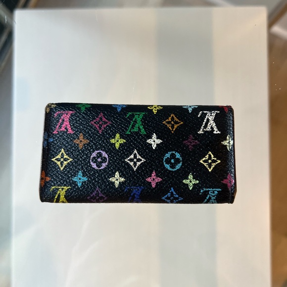 Louis Vuitton Key case Great condition! - Picture 2 of 5